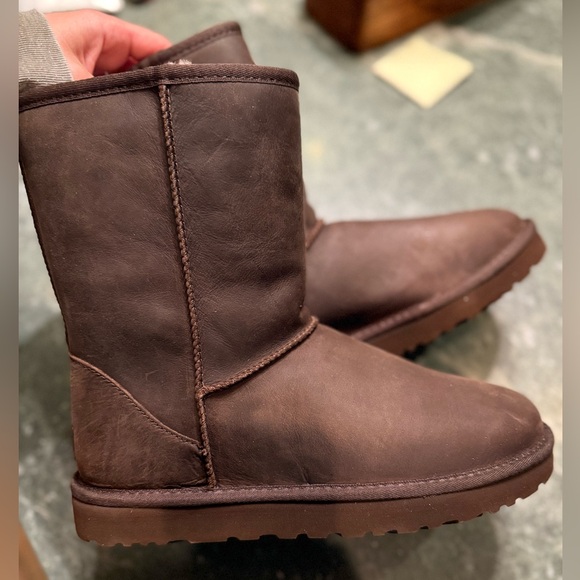 New without tags size 10 brown leather Ugg brownstone - Picture 7 of 10